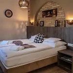 Dreko Panzio & Borbisztro فندق مبيت وإفطار