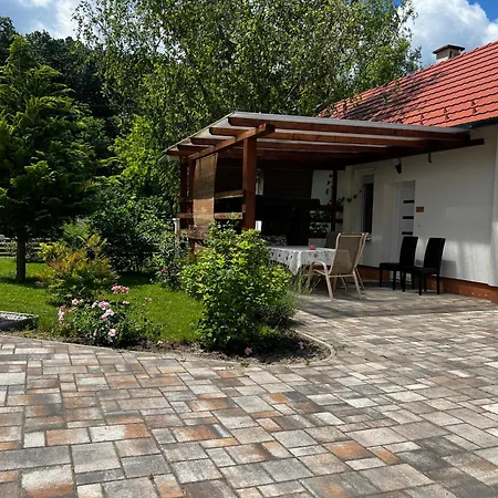 Dreko Panzio & Borbisztro B&B