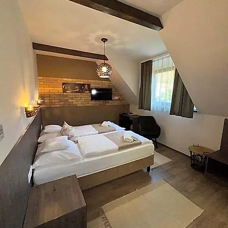 Bed & Breakfast Dreko Panzio & Borbisztro