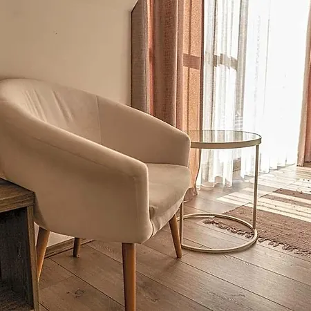 Dreko Panzio & Borbisztro Bed & Breakfast